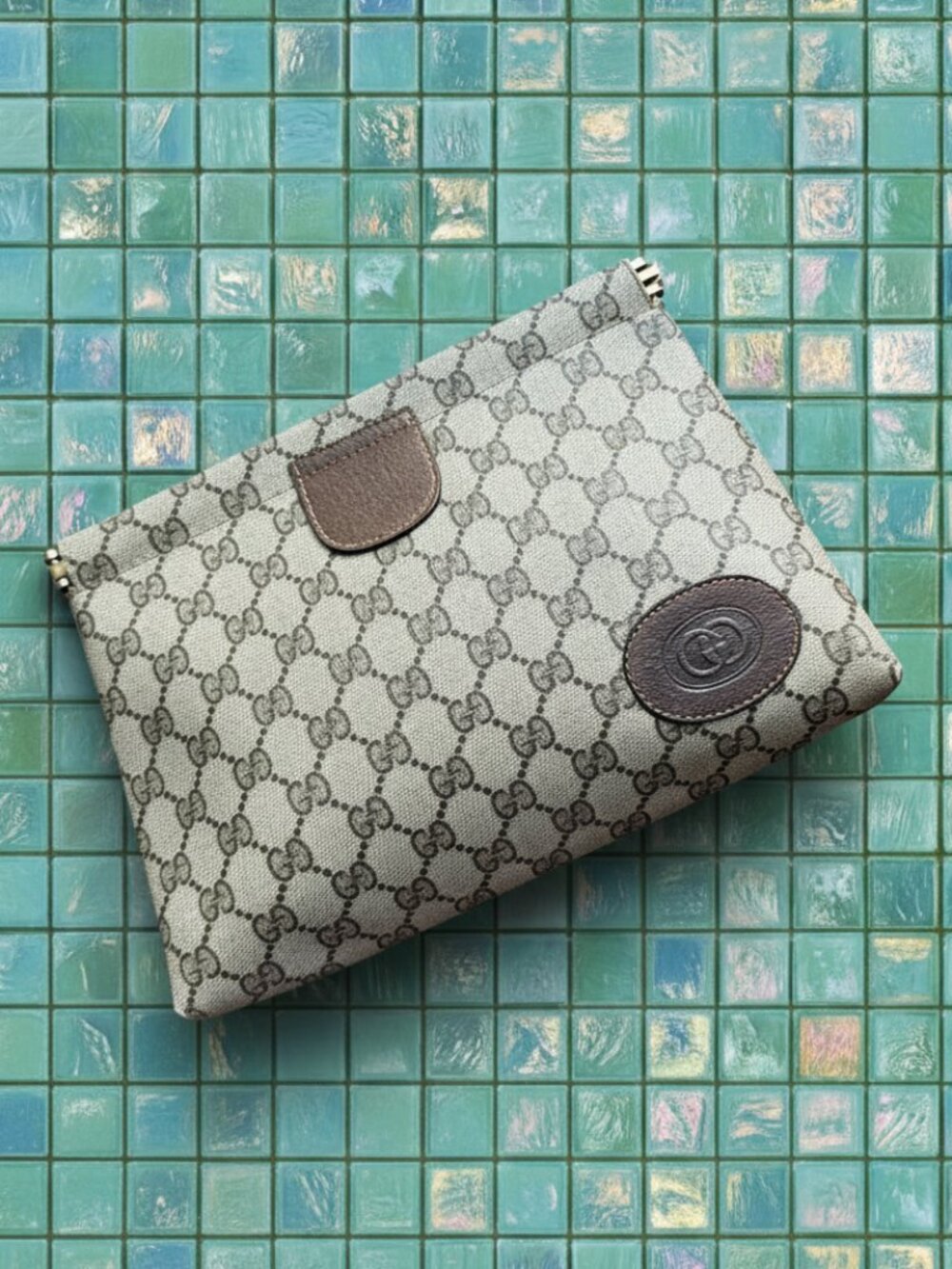 Vintage Gucci GG Supreme Clutch Bag Beige Brown Canvas Leather Trim Italy 80s 90